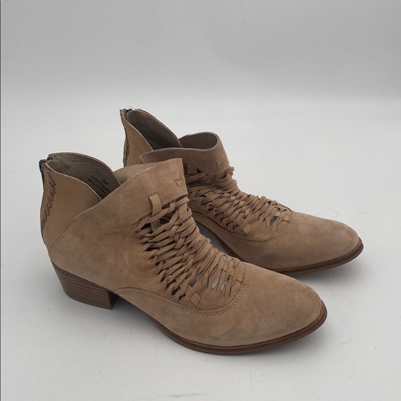 Coldwater creek Tan Leather Ankle Boots women 8M Suede casual office Festival - Picture 15 of 15